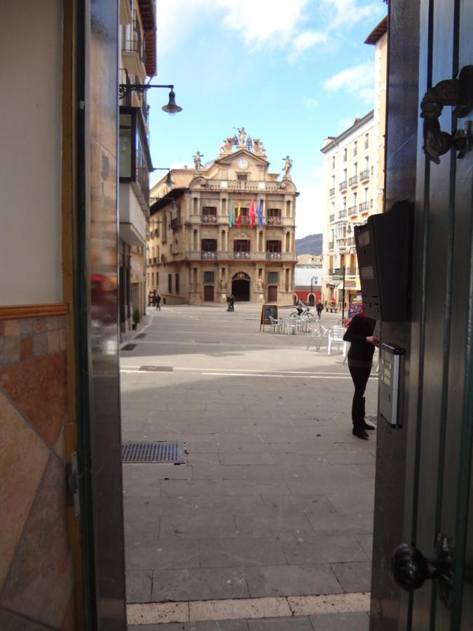 潘普洛纳Atico En La Plaza Del Ayuntamiento公寓 外观 照片